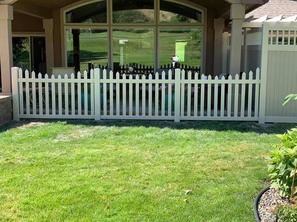 fencing clarkston wa